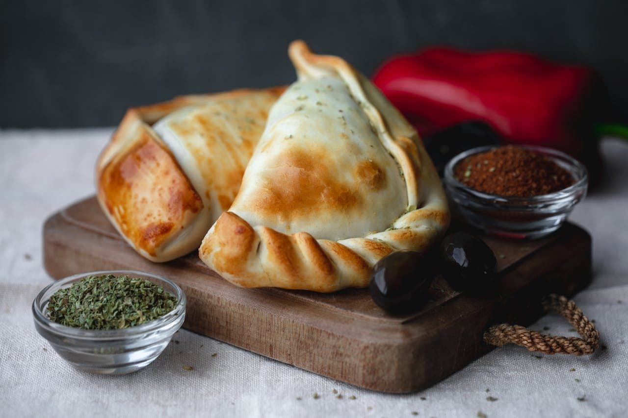 Understanding the Benefits of Ordering Family Meals from Don Ramon Wellington Online