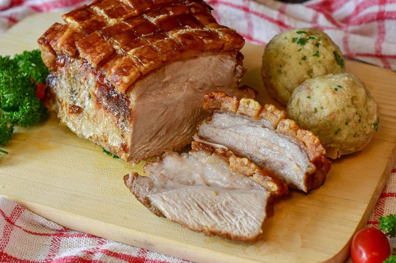 The Ultimate Guide to Cuban Catering for Office Lunches